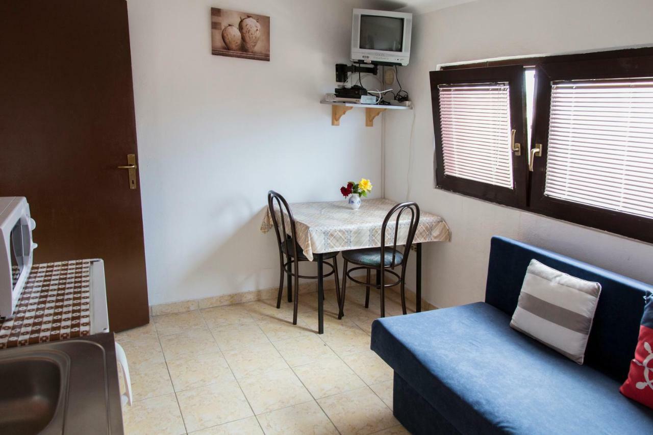 Apartments Mas-Rafaj Вир Екстериор снимка